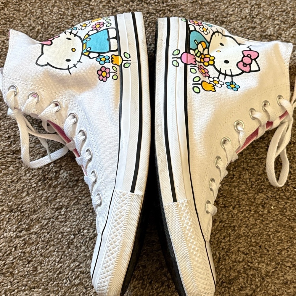 Converse X Hello Kitty White and Pink Kids High-Top Sneakers - Picture 6 of 8